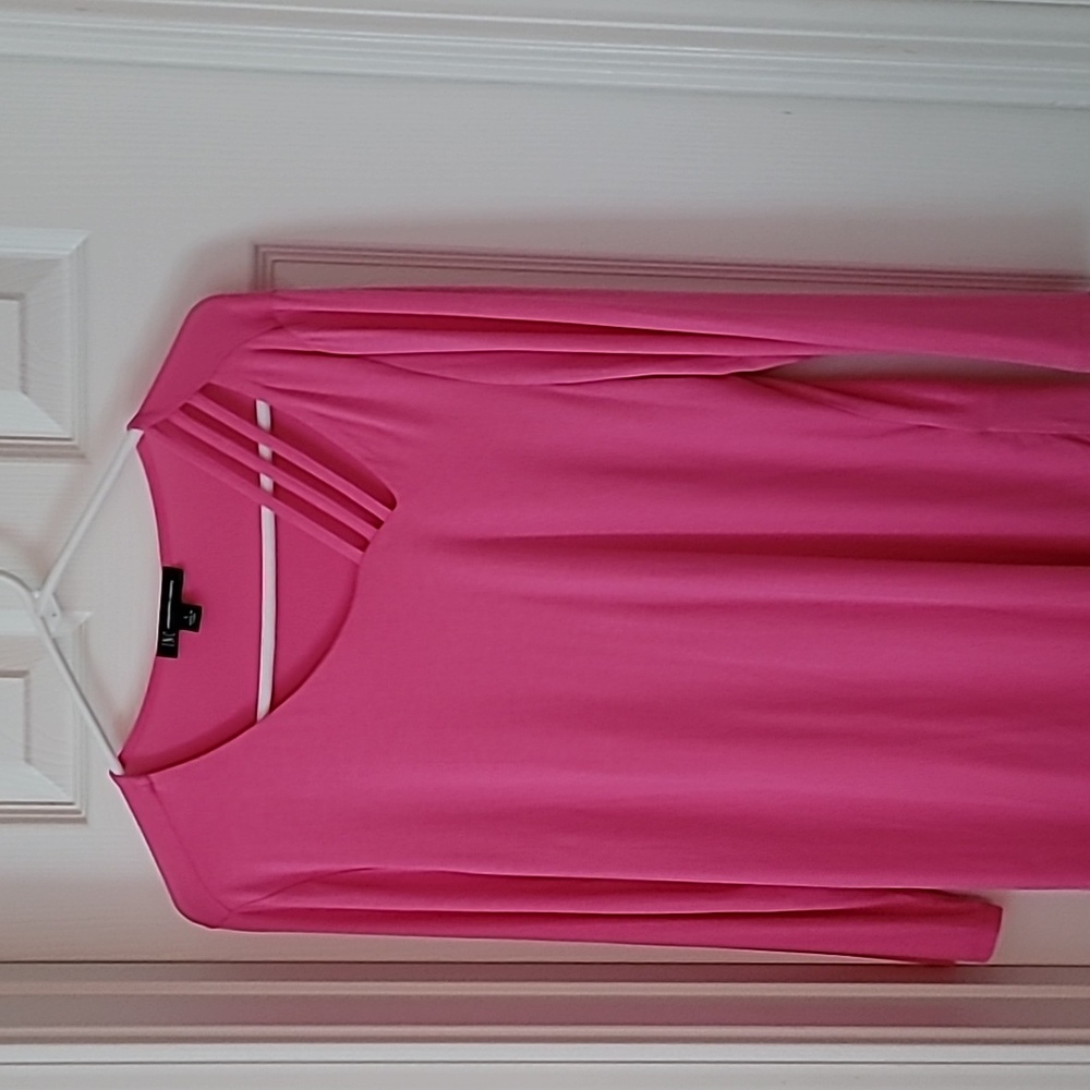Blouse - Picture 2 of 3